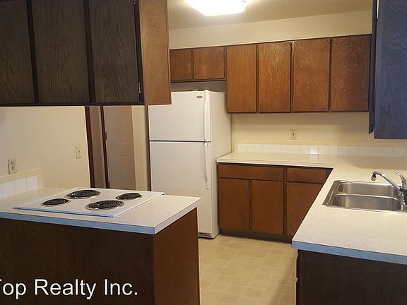 3rd image of 13428 E 20th Ave APT 8