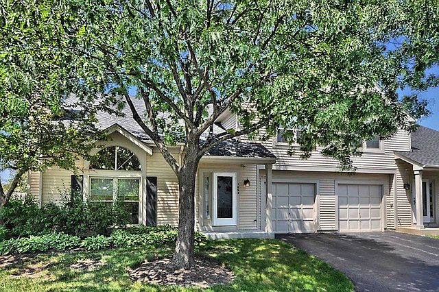 1st image of 1066 N Knollwood Dr