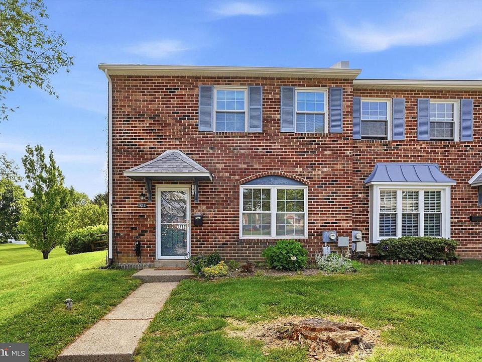 1st image of 301 Gwynedd Ct