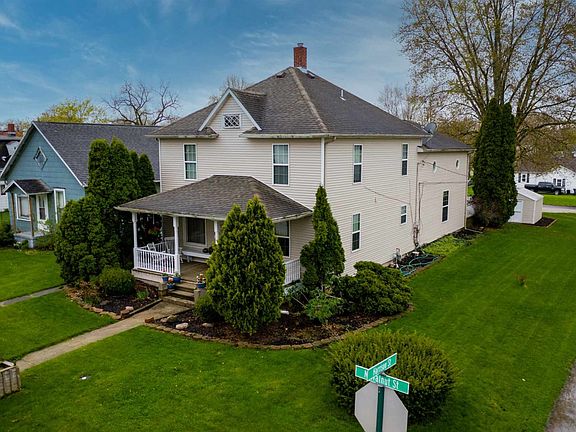 3rd image of 305-A N Walnut St