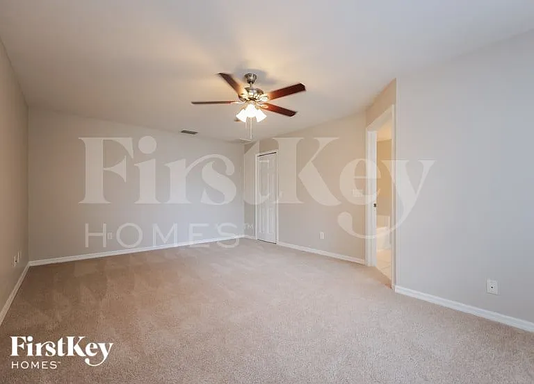 1721 SW 44th St — Photo 10