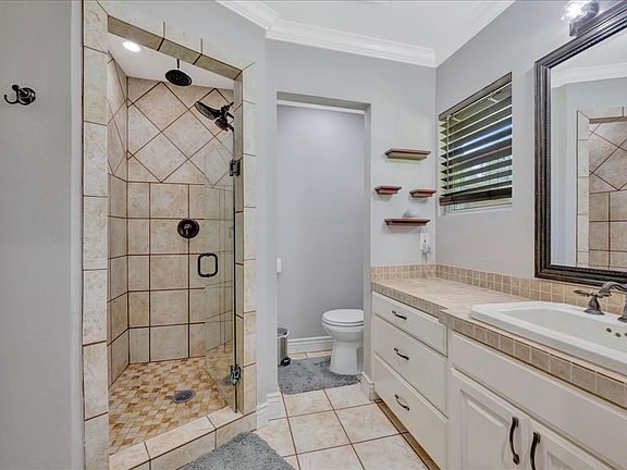 5th image of 908 Wildbriar Dr