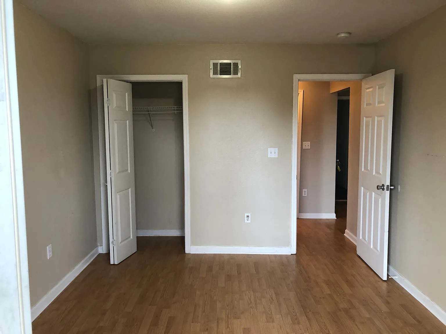 6873 Tara Ln — Photo 3