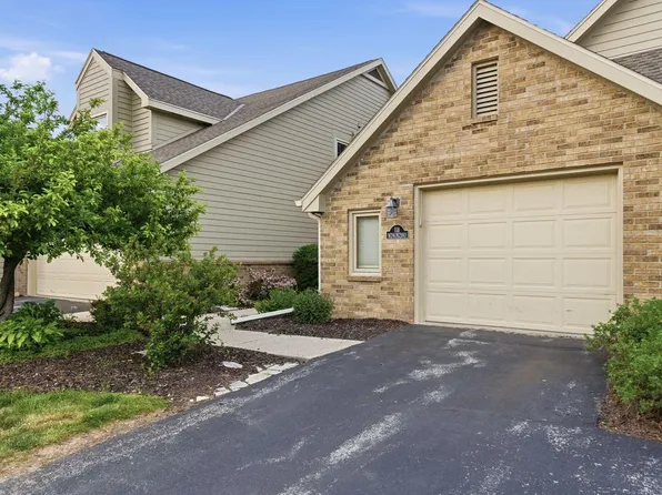 W240N2160 Dorchester DRIVE #11B, Pewaukee, WI 53072
