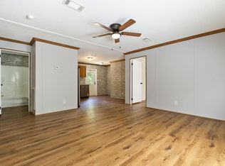 225 Squirrel Haven Rd, Mary Esther, FL 32569