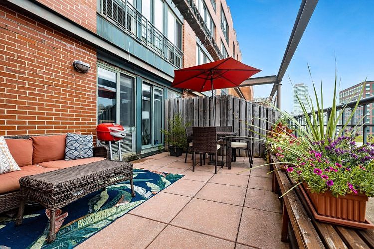 1st image of 205 10th St APT 6S