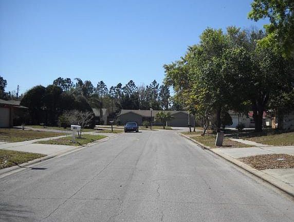3rd image of 927 Lake Sherwood Dr