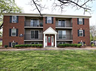 325 W Stephen Foster Ave APT 302, Bardstown, KY 40004