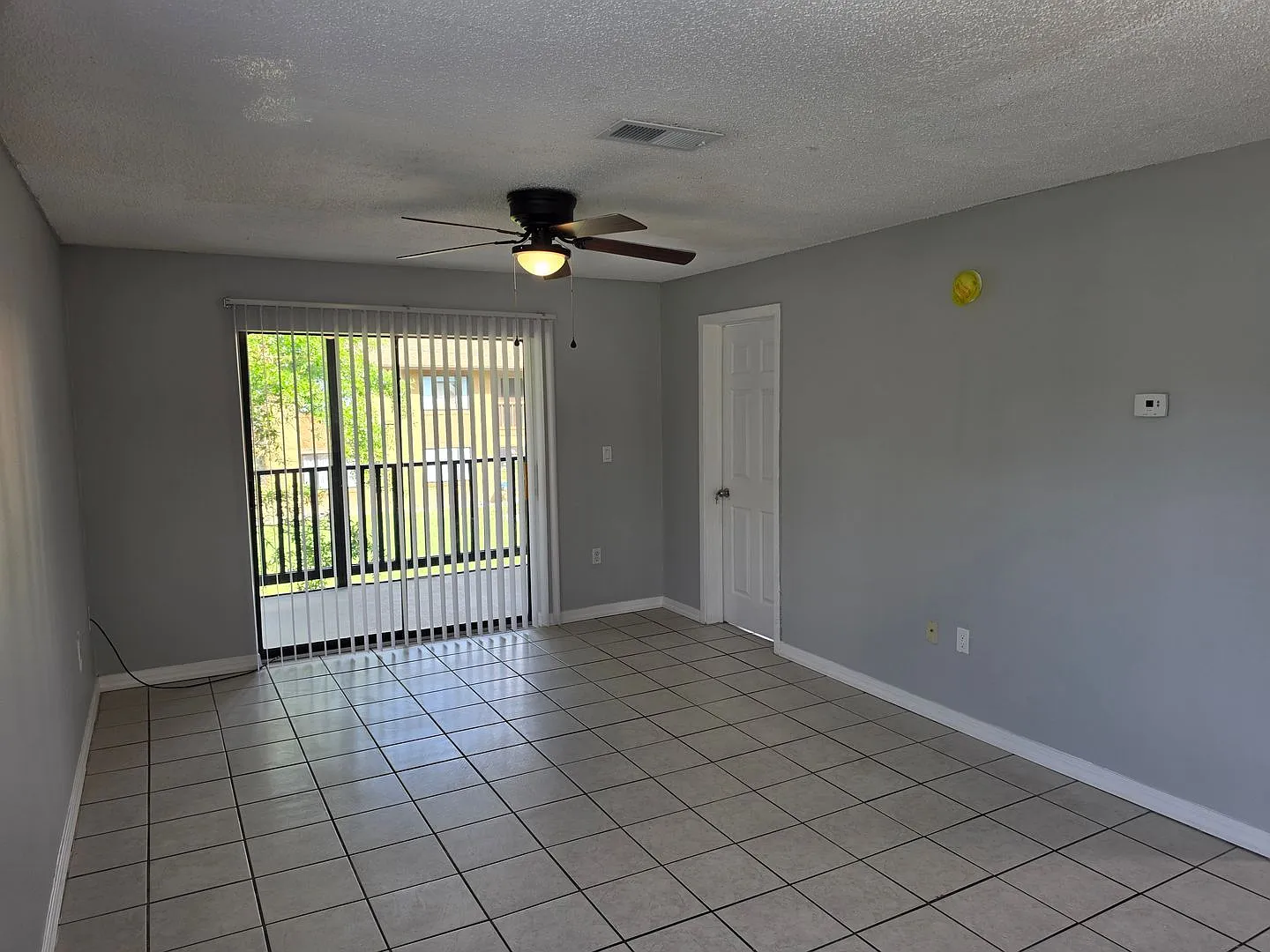 2526 S. Oak Avenue (4) — Photo 4
