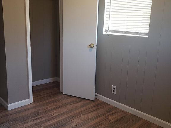 5th image of 100 Archdale Dr #17