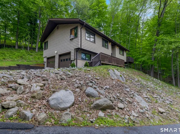 41 Elbow Hill Road, Brookfield, CT 06804