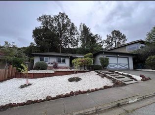 1135 Murchison Dr, Millbrae, CA 94030