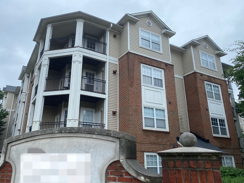 1st image of 12956 Centre Park Cir APT 412