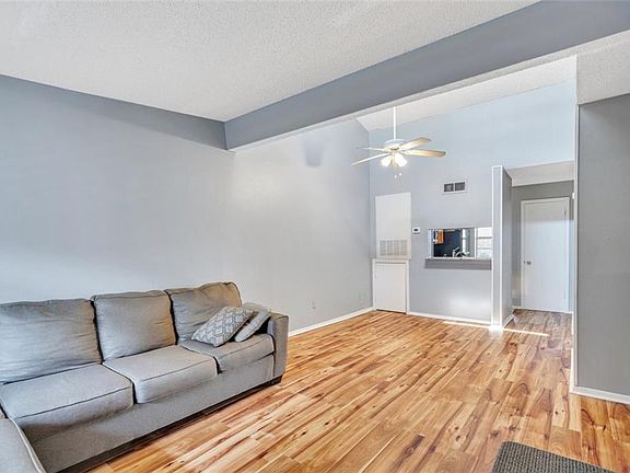 2nd image of 2301 Edenborn Ave APT 908