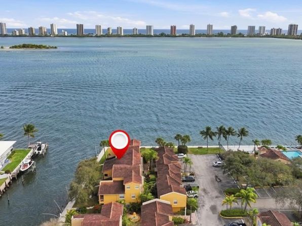 1155 Lake Shore Dr APT 201