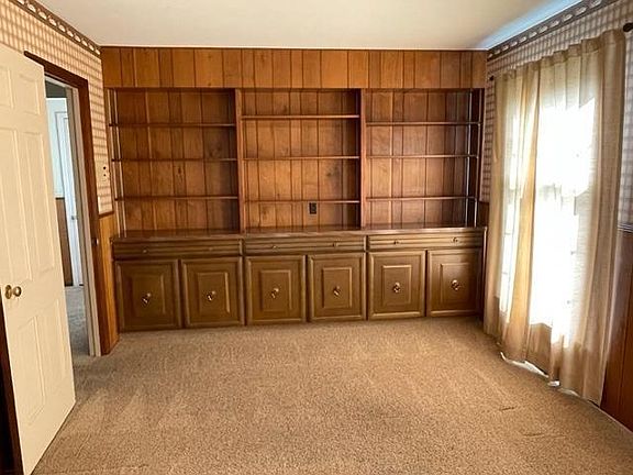 5th image of 11199 Embassy Dr