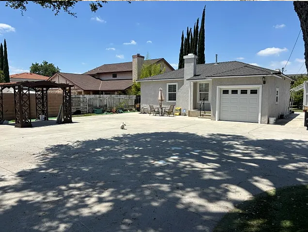 3117 Ivar Ave — Photo 2