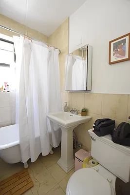 Rented by REAL New York | media 16