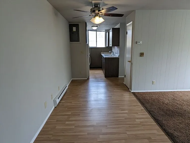Dolphin Apartments: Great location in Kennewick — Photo 48