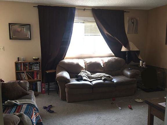 3rd image of 1212 E Gibbon St APT 4
