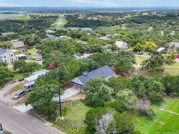 1318 WILLOW DR, Canyon Lake, TX 78133