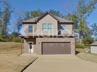 44 Maple Leaf Dr, Lincoln, AL 35096