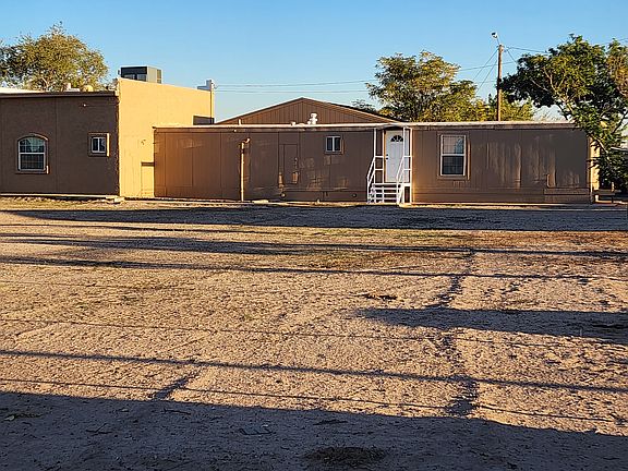 4th image of 221 Flor Blanca Ave