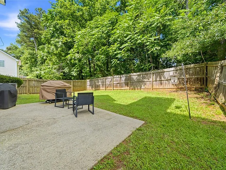 983 Aspen Dr — Photo 24