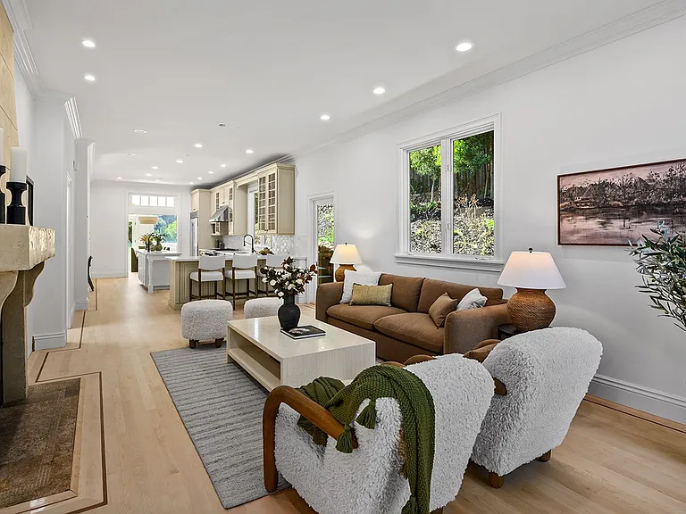 33 Acorn Way — Photo 12