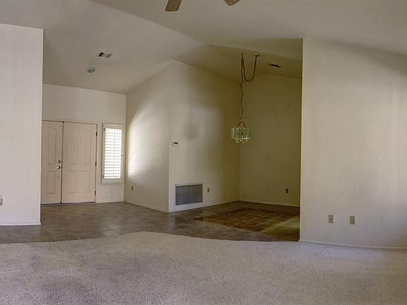 3rd image of 3029 Hawksdale Dr