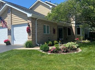17255 Lakebrook Dr, Orland Park, IL 60467