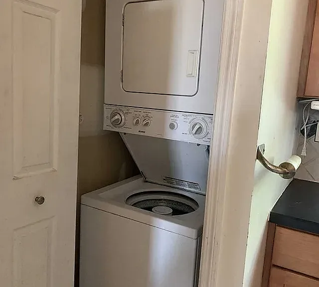 40 York Rd #2 — Photo 5