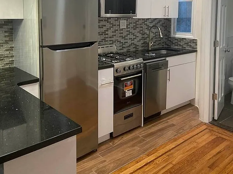 337 E 85th St #4C — Photo 2