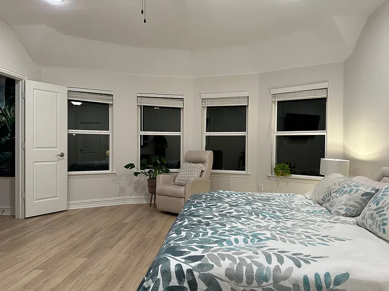 2317 Chapel Cross Ln — Photo 15