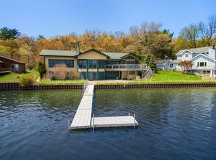 422 Chester St, Pentwater, MI 49449