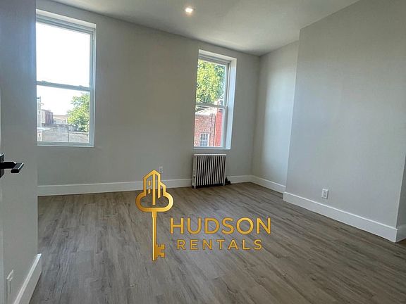 2nd image of 60 Franklin St #3L