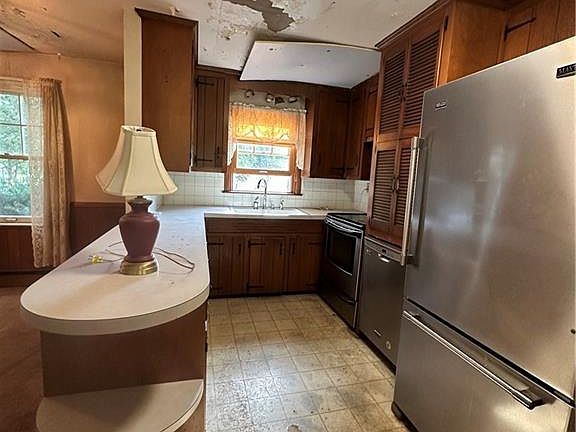 5th image of 3848 Diamond Hill Rd