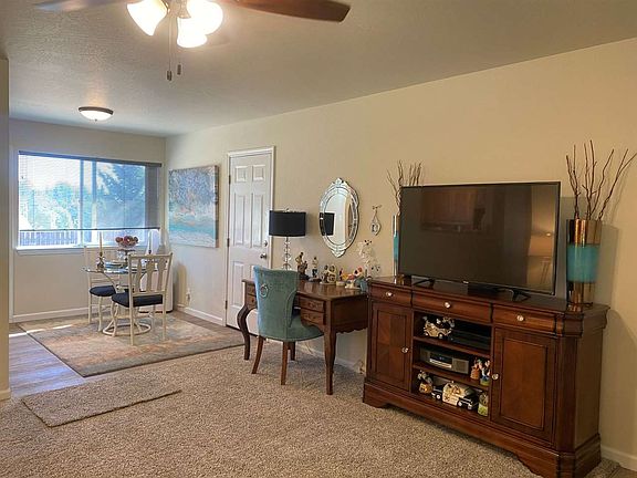4th image of 812 Park Pl
