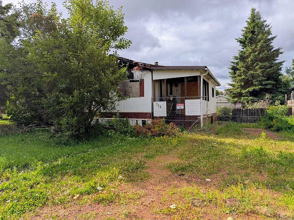 2nd image of 713 3rd Ave NW