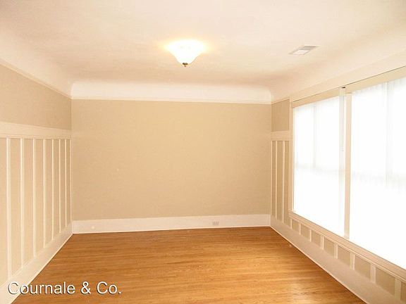 4th image of 2227 Clement St