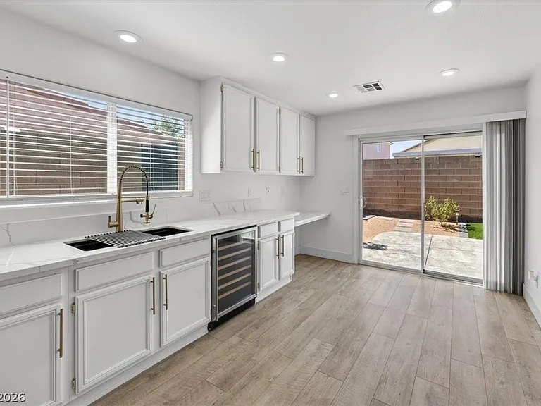 6377 Whispering Clouds Ct — Photo 20