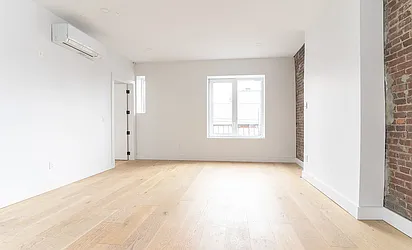 95 Verona Street, #PH4R