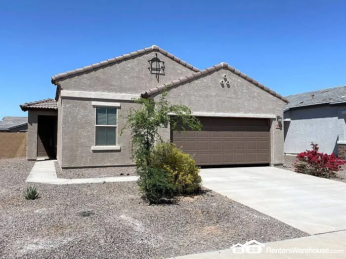 734 W Nova Pl — Photo 1