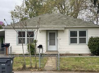 27 N Columbus Ave, Medford, OR 97501