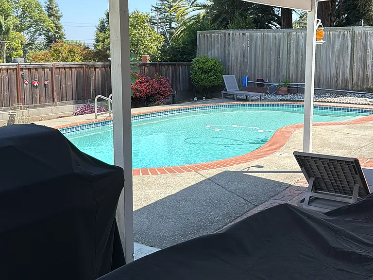 116 Lilienthal Ave — Photo 1