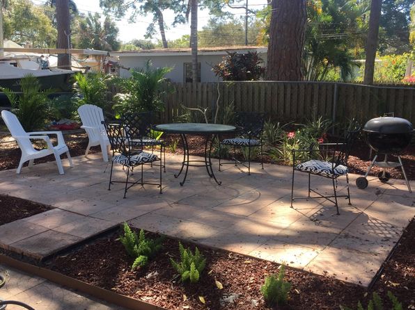 285 Mateo Way NE Unit W