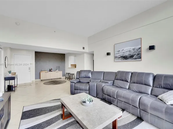 1350 SE 3rd Ave APT 408, Dania Beach, FL 33004