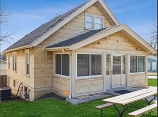 5711 SW 2nd St, Des Moines, IA 50315