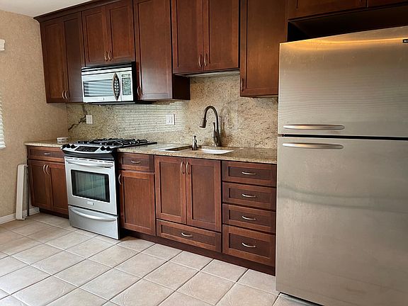 2nd image of 18542 Christina Dr #10