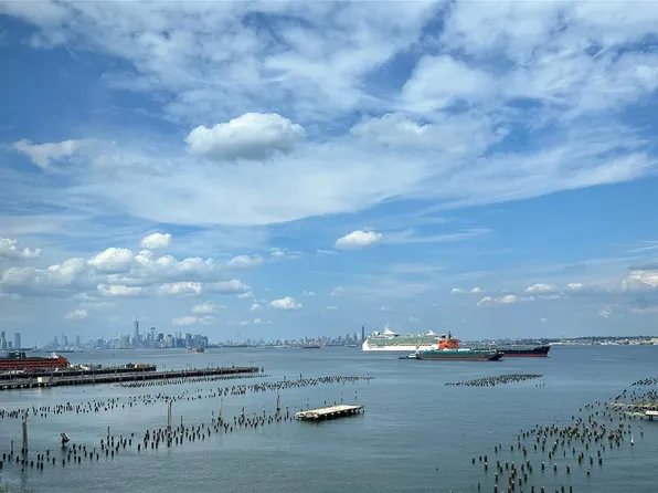 10 Bay Street Landing #5B, Staten Island, NY 10301